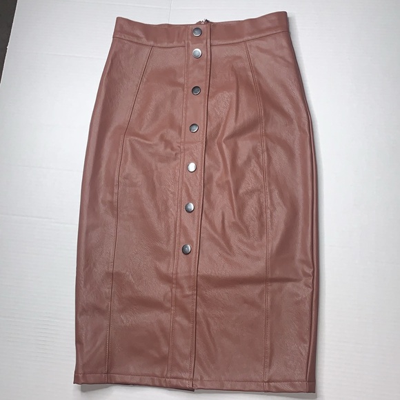 Ookie & Lala Faux Leather Skirt in Luggage. Small - Picture 3 of 12